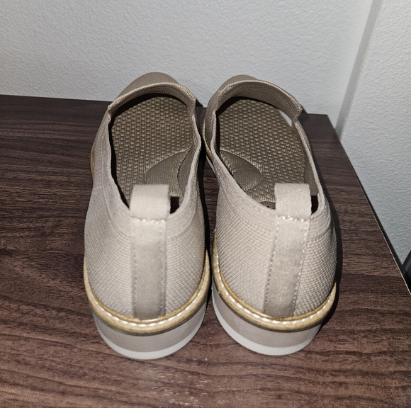 Casual Knit Beige shoes - Picture 4 of 5